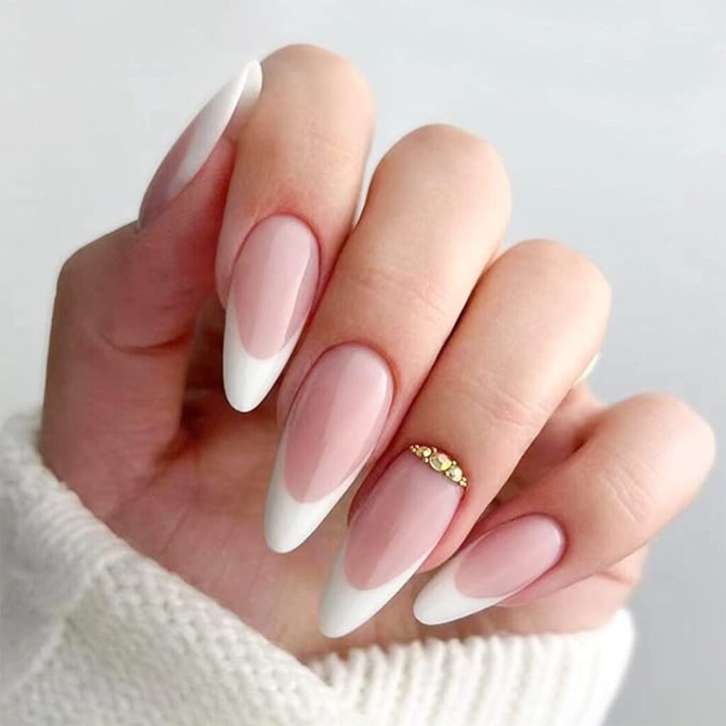 classic french tip nails - french nails -luxury nails -high class nails