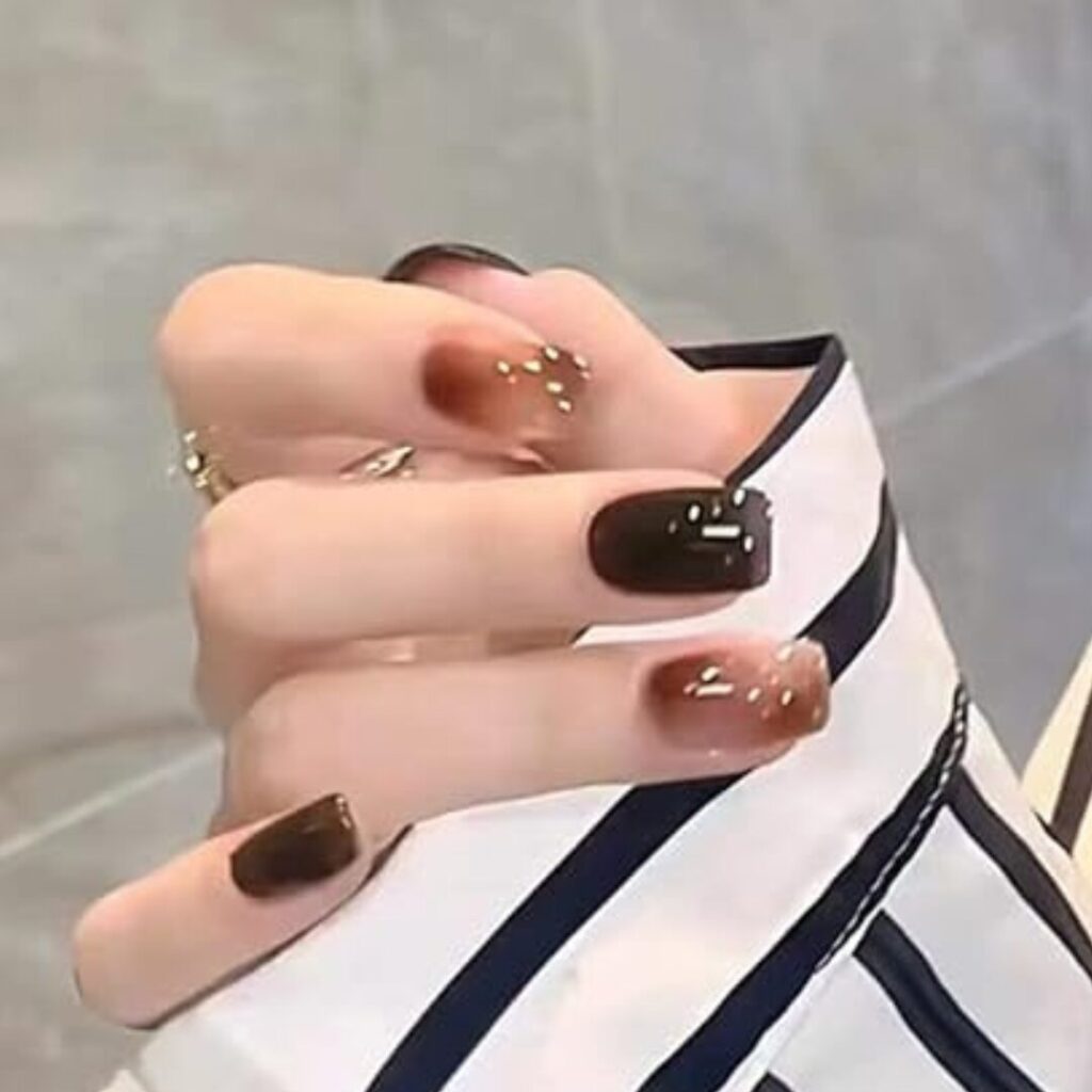 Brown Marble Nails - 