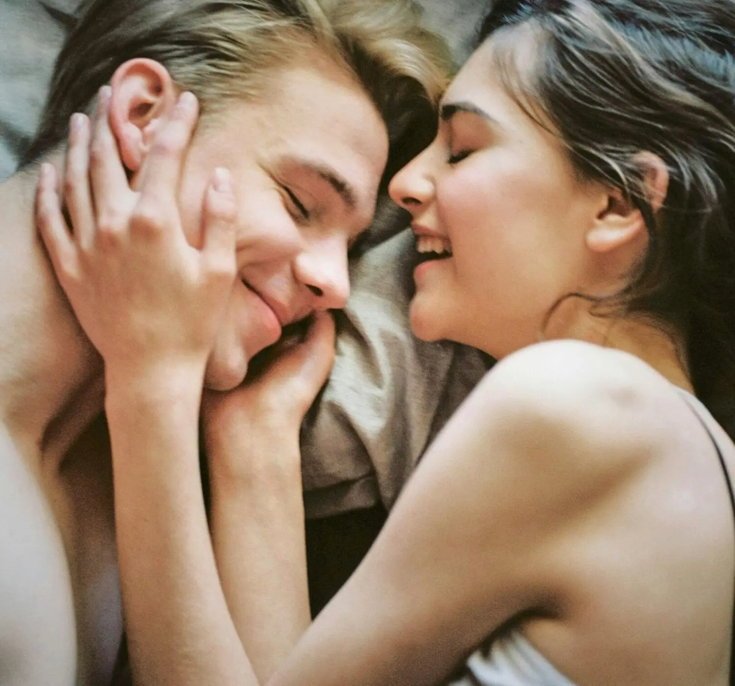 Setting 10 Healthy Boundaries in Your Relationship: A Real Talk on Respect, Trust, and Well-being