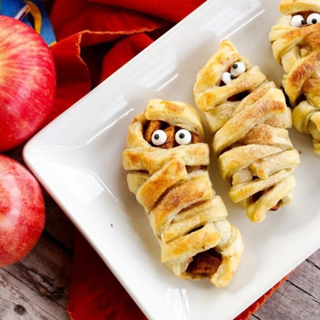 apple mummy recipe -30+ Spooky Halloween Treats Your Kids Will Love