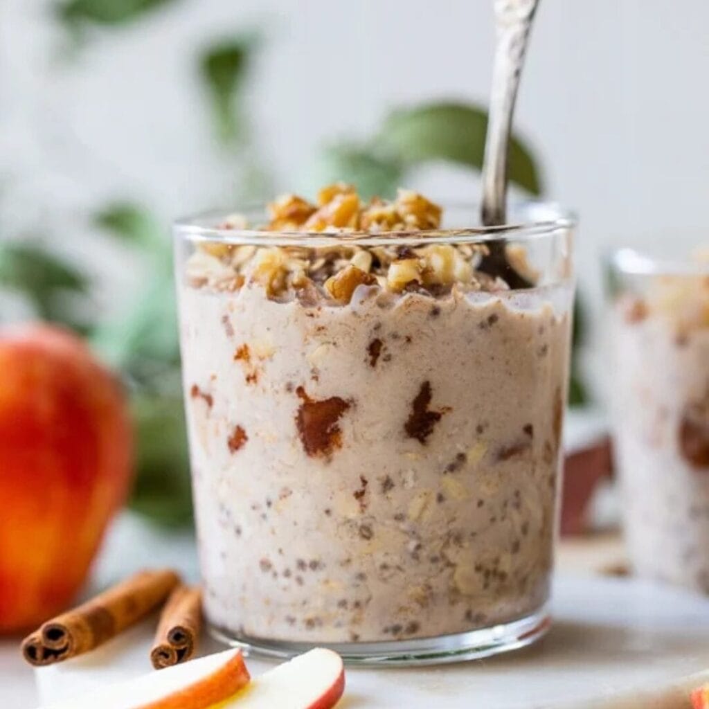 Apple Pie Overnight Oats - 