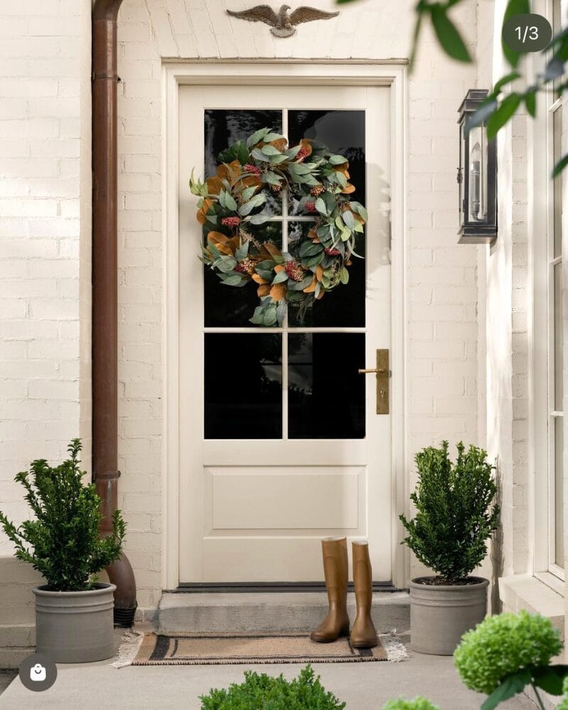 10 Chic & Beautiful Fall Front Door Decor Ideas for a Stylish Entrance