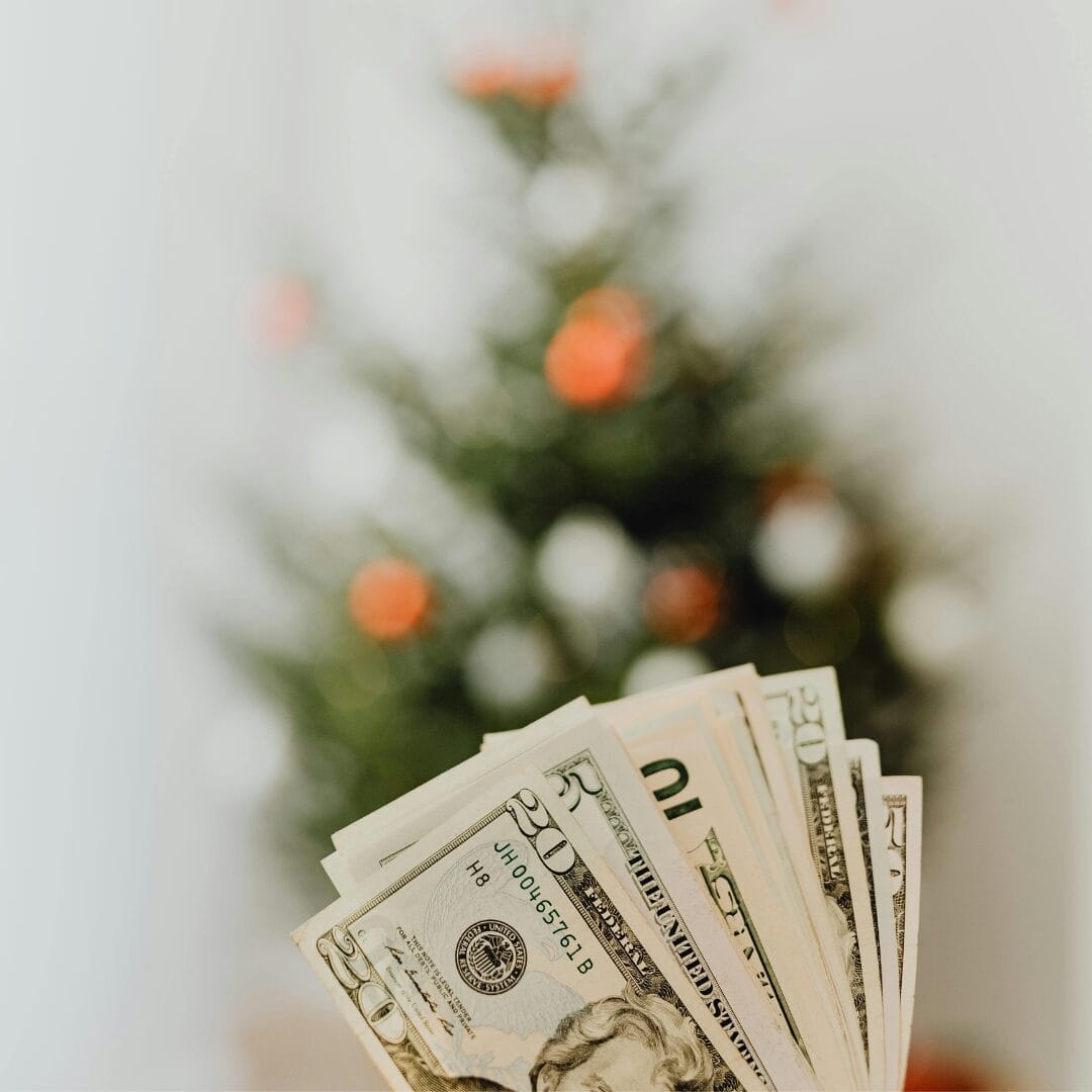 20 Amazing Ways on How to Save Money Christmas Shopping This Year