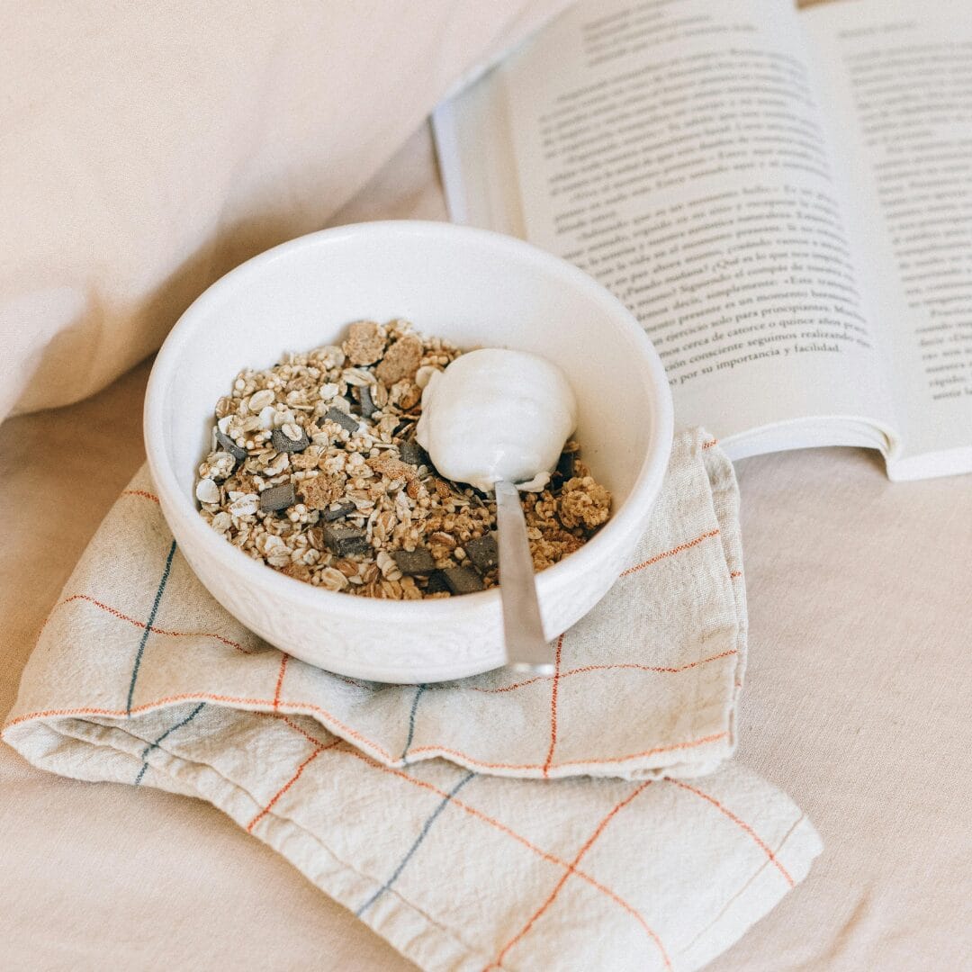 The Amazing Relationship Between Diet and Sleep Quality: 7 Foods for Better Sleep