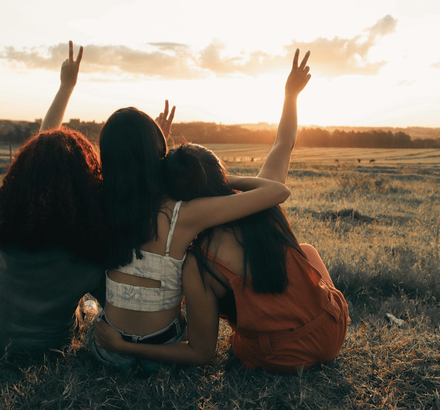 35 Feel-Good Journal Prompts to Brighten Your Mind and Lift Your Mood