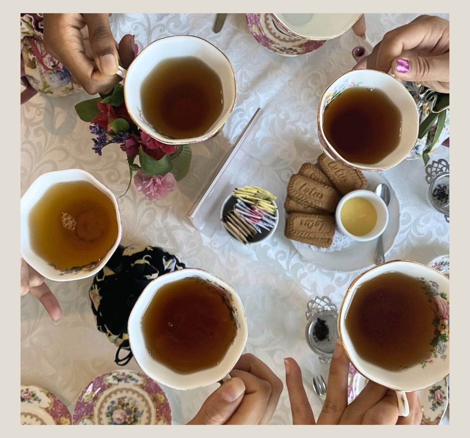 How to Romanticize Your Summer: 31 Soft, Feminine Ways to Make Everyday Life Feel Beautiful