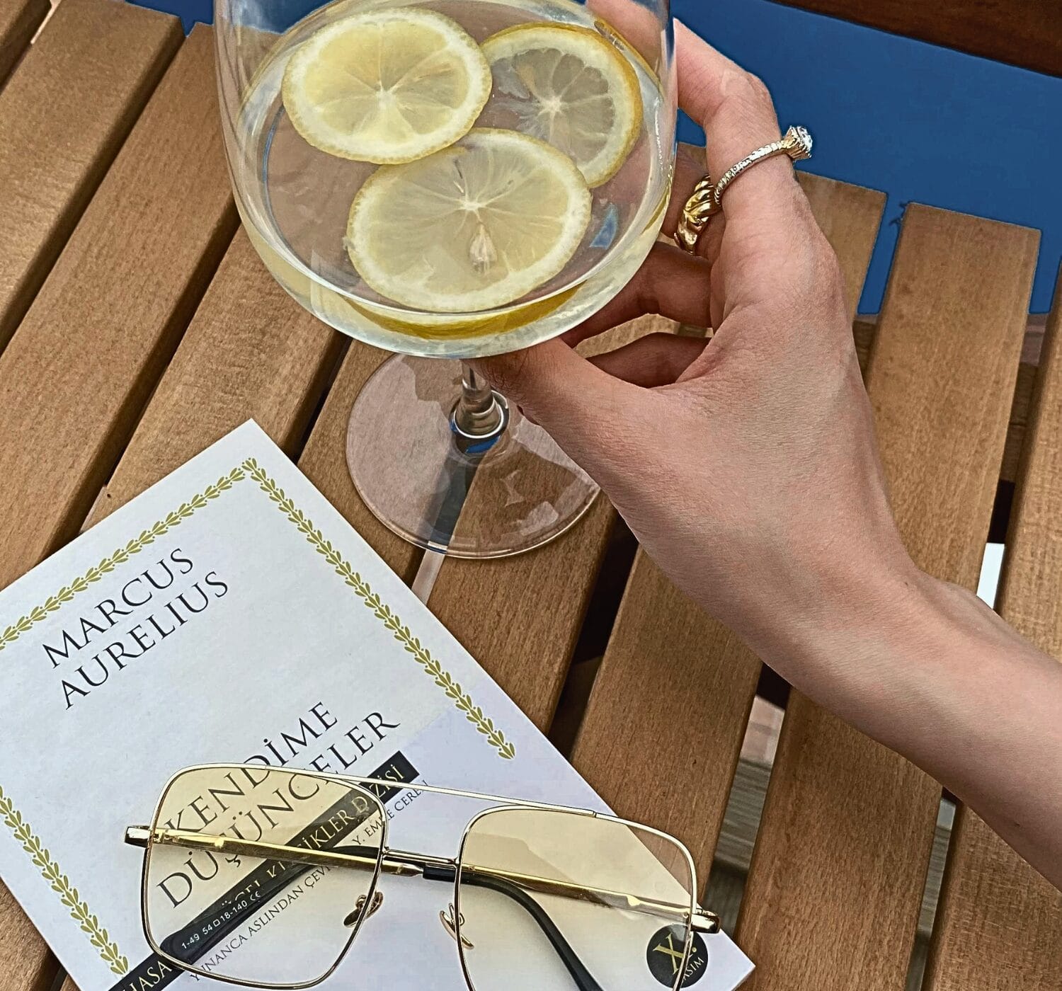 Meditations by Marcus Aurelius: What This Ancient Book Teaches Us About Modern Life